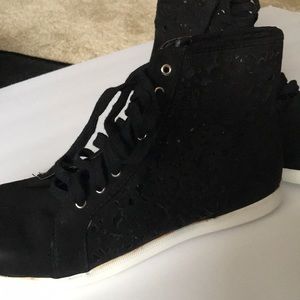 Forever 21 lace shoes